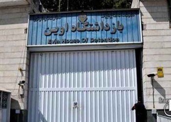 اعتراض و شعار مرگ بر خامنه ای و مرگ بر دیکتاتور در زندان اوین