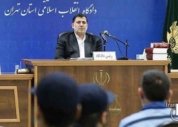 جلسه دادگاه منوچهر مهمان نواز از بازداشت شدگان اعتراضات سراسری