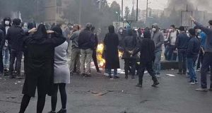 نقش زنان در قیام سراسری آبان ۹۸