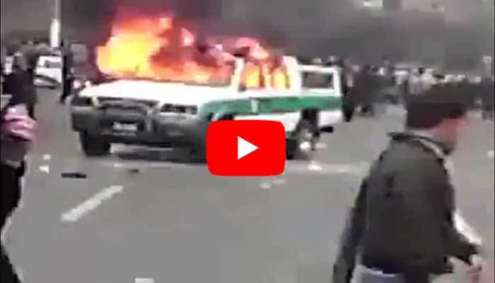 گذری کوتاه بر قیام عاشورای ۱۳۸۸ قرار گرفتن نظام ولایت فقیه در آستانه سقوط