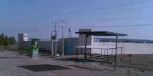 زندان ایرانشهر، رشوه از زندانیان توسط دادستان و رئیس زندان