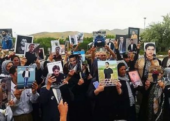 تحریم سیرک انتخابات توسط خانواده جان‌باختگان مادران دادخواه