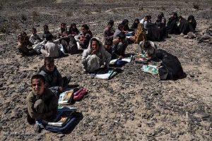 چیرگی هیولای مرگ و فقر بر آسمان سیستان و بلوچستانچیرگی هیولای مرگ و فقر بر آسمان سیستان و بلوچستان 9