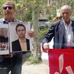 تجمع خانواده های زندانیان سیاسی محکوم به اعدام در مقابل زندان اوین