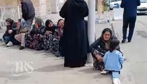 ششمین روز تحصن خانواده حمید حسین نژاد حیدرانلو؛ ادامه بی‌خبری از سرنوشت این زندانی محکوم به اعدام