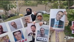 تجمع خانوادههای زندانیان سیاسی محکوم به اعدام و جوانان معترض در شهرهای تهران، رشت، بوکان و شهریار