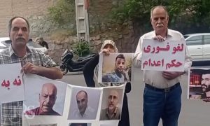 تجمع اعتراضی خانوادههای زندانیان سیاسی محکوم به اعدام مقابل زندان اوین، همصدایی مردم در سراسر کشور علیه صدور حکم اعدام
