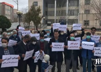 احضار ۱۵ فعال صنفی معلمان کردستان به دادگاه؛ ادامه موج سرکوب ساختارمند فرهنگیان در سنندج
