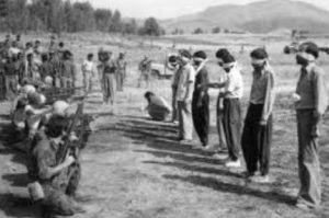 صادق خلخالی؛ قاضی که از صدور حکم اعدام لذت می‌برد