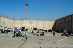 شرایط بحرانی در زندان قرچک ورامین؛ زندگی در آلودگی، بدون دارو و امکانات