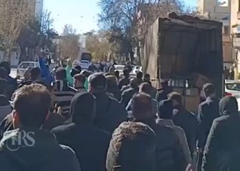 گسترش اعتراضات سراسری؛ بازار، خیابان و دانشگاه در برابر گرانی و تورم
