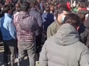 گسترش اعتراضات سراسری در ایران؛ از اعتصاب بازارها تا درگیریهای خیابانی