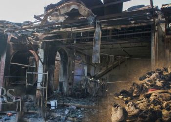 مستند کشتار در بازار رشت در اعتراضات سراسری ۱۴۰۴؛ «هولوکاست ایرانی» و کفش‌هایی که از قتل‌عام باقی ماند