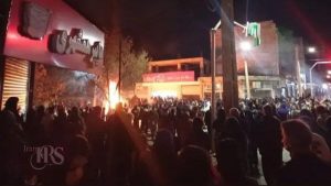 گسترش اعتراضات سراسری؛ از ملکشاهی، ایلام و آبدانان تا تهران، مشهد و....
