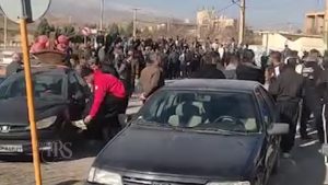 گسترش اعتراضات سراسری در دهها شهر ایران