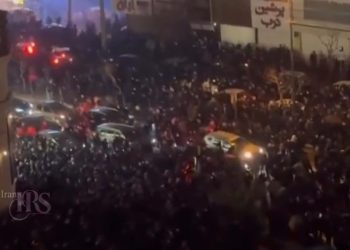 گسترش اعتراضات شبانه در ده‌ها شهر ایران