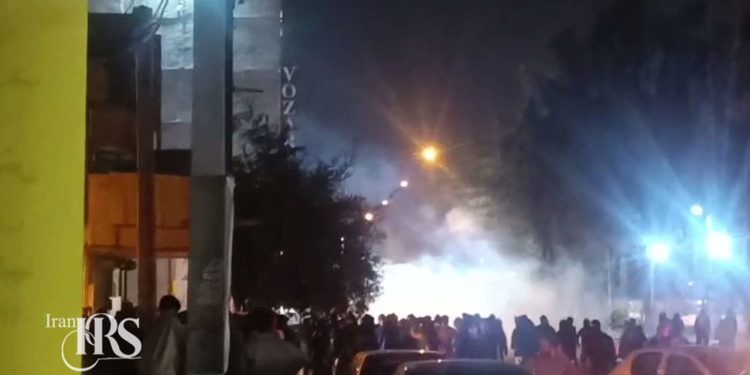 اعتراضات سراسری در خوزستان؛ گزارش‌هایی از دفن جمعی، بازداشت کودکان و استفاده از مدارس به‌عنوان بازداشتگاه