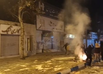 قشم، کوهدشت، چمستان، زرین‌شهر، یزدان‌شهر، مرودشت و نجف‌آباد کانون‌های جوشان اعتراضات سراسری ۱۴۰۴ + ویدئو
