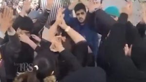 بازتاب رقص‌های اعتراضی مادران جان‌باختگان در اعتراضات سراسری ۱۴۰۴