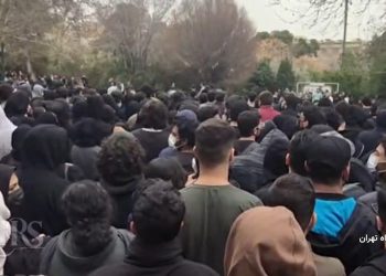 موج تازه اعتراضات دانشجویان در دانشگاه‌های کشور؛ از شریف تا مشهد