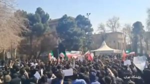 دانشجویان در خط مقدم اعتراضات سراسری ۱۴۰۴؛ موج تازه تجمعات در دانشگاه‌های کشور