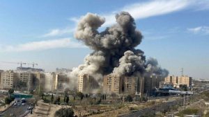 گسترش دامنه جنگ در پنجمین روز درگیری؛ حملات به تهران و چند شهر دیگر ادامه یافت