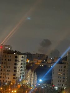 جنـگ در روز بیست‌وهشتم؛ گسترش حملات به زیرساخت‌ها و افزایش نگرانی‌های بین‌المللی