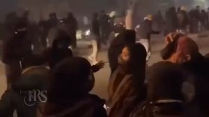 مشهد در شب ۱۹ دی؛ ویدئویی از آغاز تیراندازی به معترضان و روایت سرکوب خونین اعتراضات سراسری