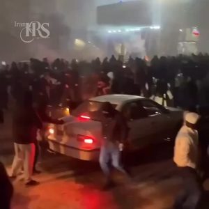 مشهد در شب ۱۹ دی؛ ویدئویی از آغاز تیراندازی به معترضان و روایت سرکوب خونین اعتراضات سراسری