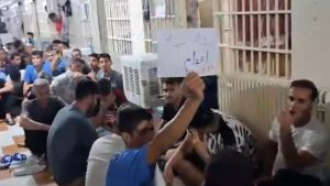 سومین روز اعتصاب غذا و تحصن ۱۵۰۰ زندانی محکوم به اعدام در قزلحصار