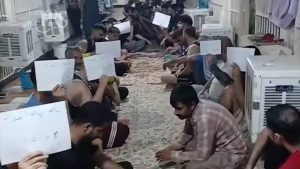 زندان قزلحصار؛ چهاردهمین روز اعتصاب غذا و انتقال ۲۴۰ زندانی از واحد ۲