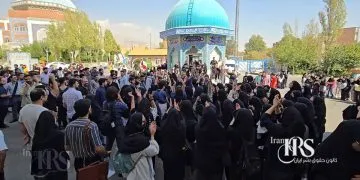 اعتراض دانشجویان دانشگاه علامه؛ «فکر نکنید یک‌روزه، قرار ما هرروزه» + کلیپ